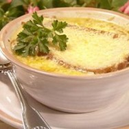 Sopa de cebolla y pollo