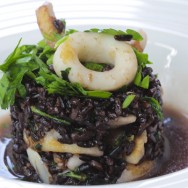Arroz negro con calamares