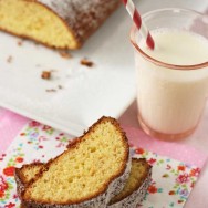 Bizcocho de chocolate blanco