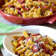 Fusilli con Salchicha y Pimiento