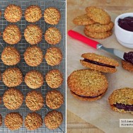 Galletas de avena y coco rellenas de chocolate.
