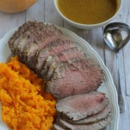 Rabillo de ternera asado con salsa de naranja.